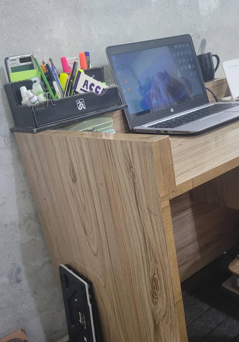 Study table for sell 1
