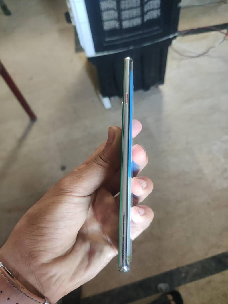 Tecno CAMON 40 Pro 3