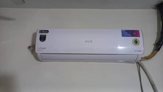 Orient DC inverter with Gold fin