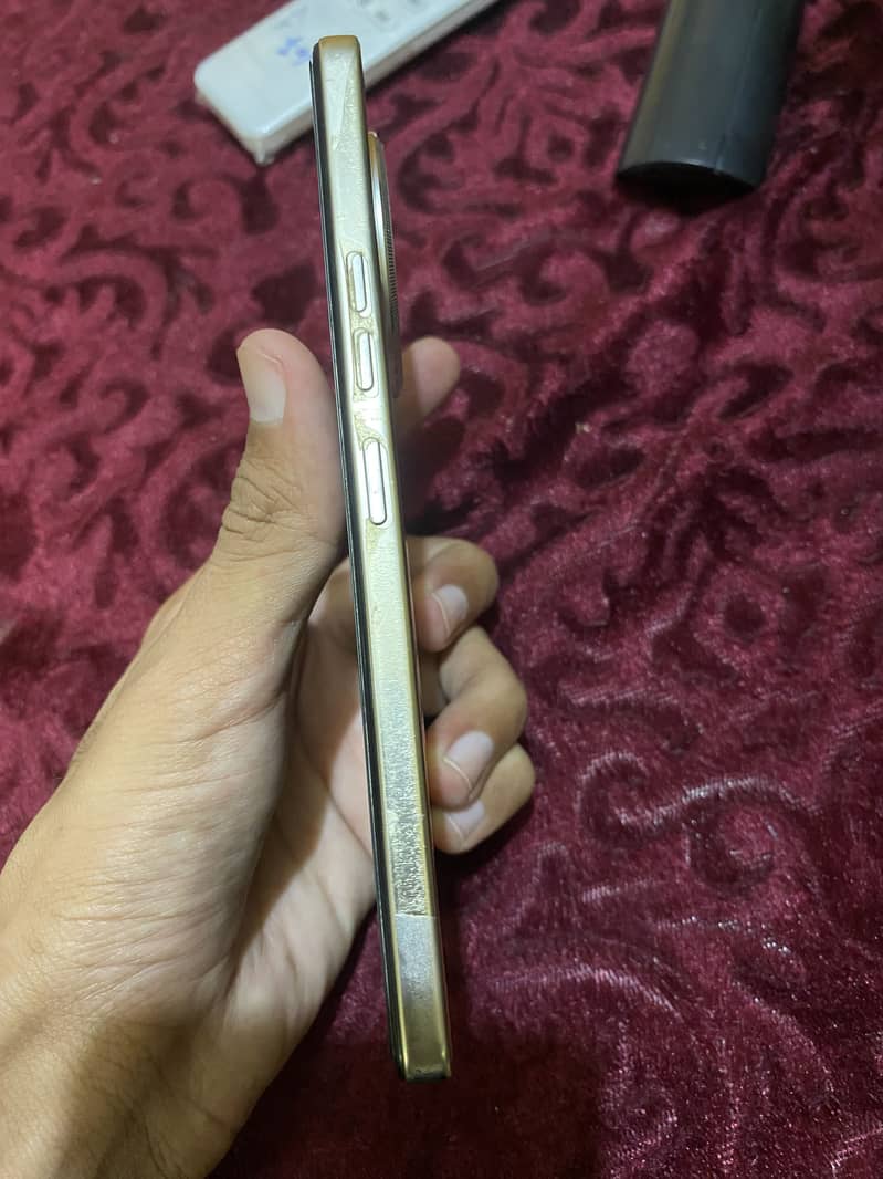 Tecno CAMON 30 5