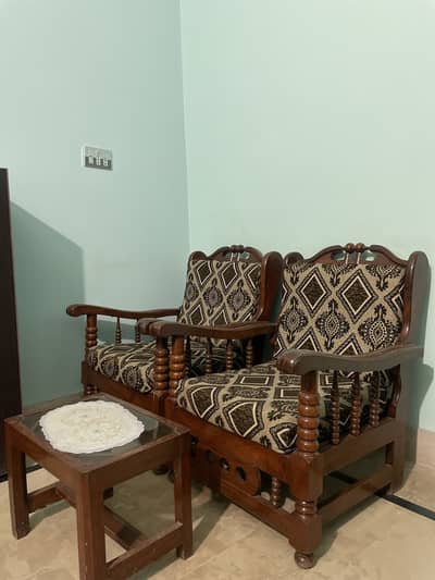2 Small Sofas with 2 Small Glass Tables