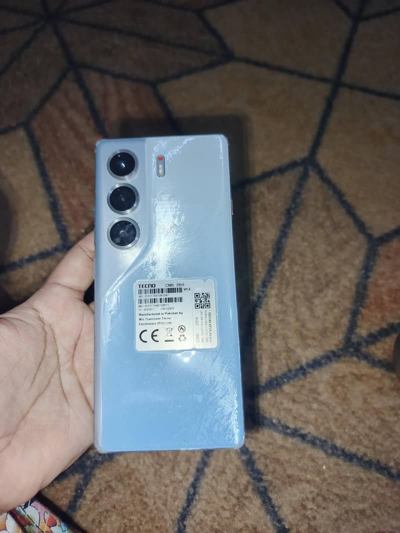 Tecno CAMON 40 0