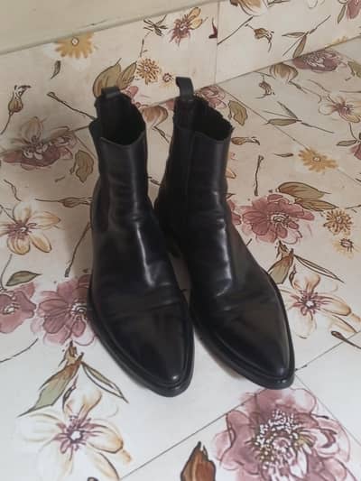 Italian leather chelsea boots men
