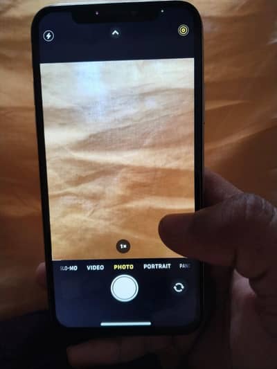 17000 only iPhone XS 256 gb