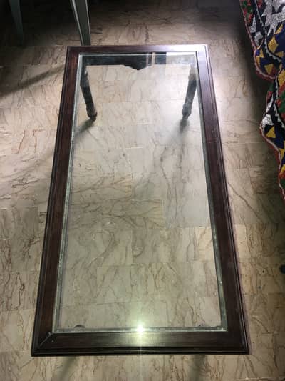 Wooden+glass Table | jisko bhi chahiye contact karen!!!