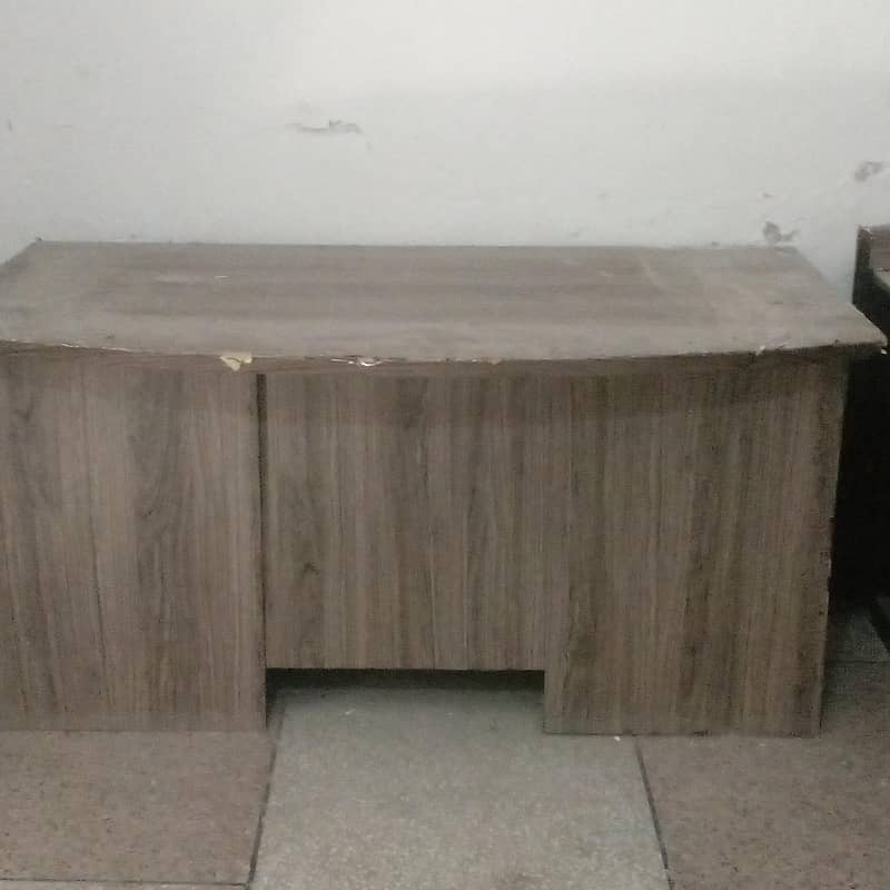 Office Table 7