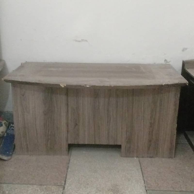 Office Table 9