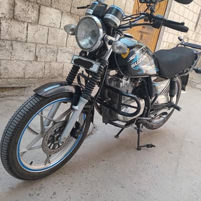 SUZUKI GS 150 2022