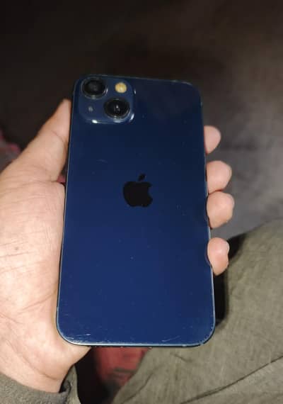Apple iPhone 13