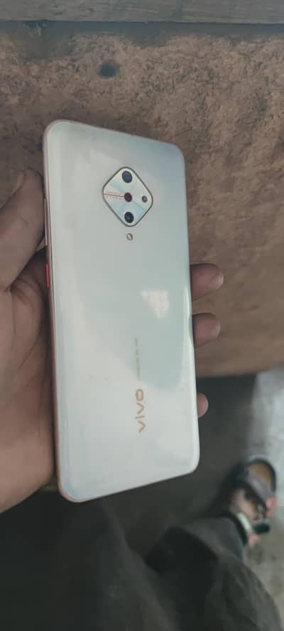 Vivo Y51