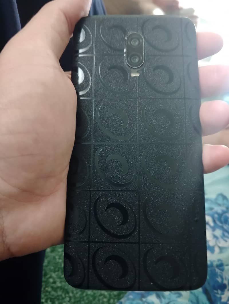 One Plus 6T 3