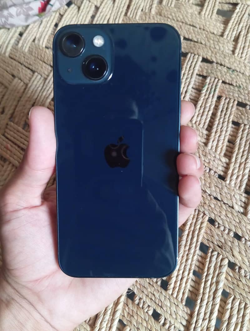 Apple iPhone 13 1