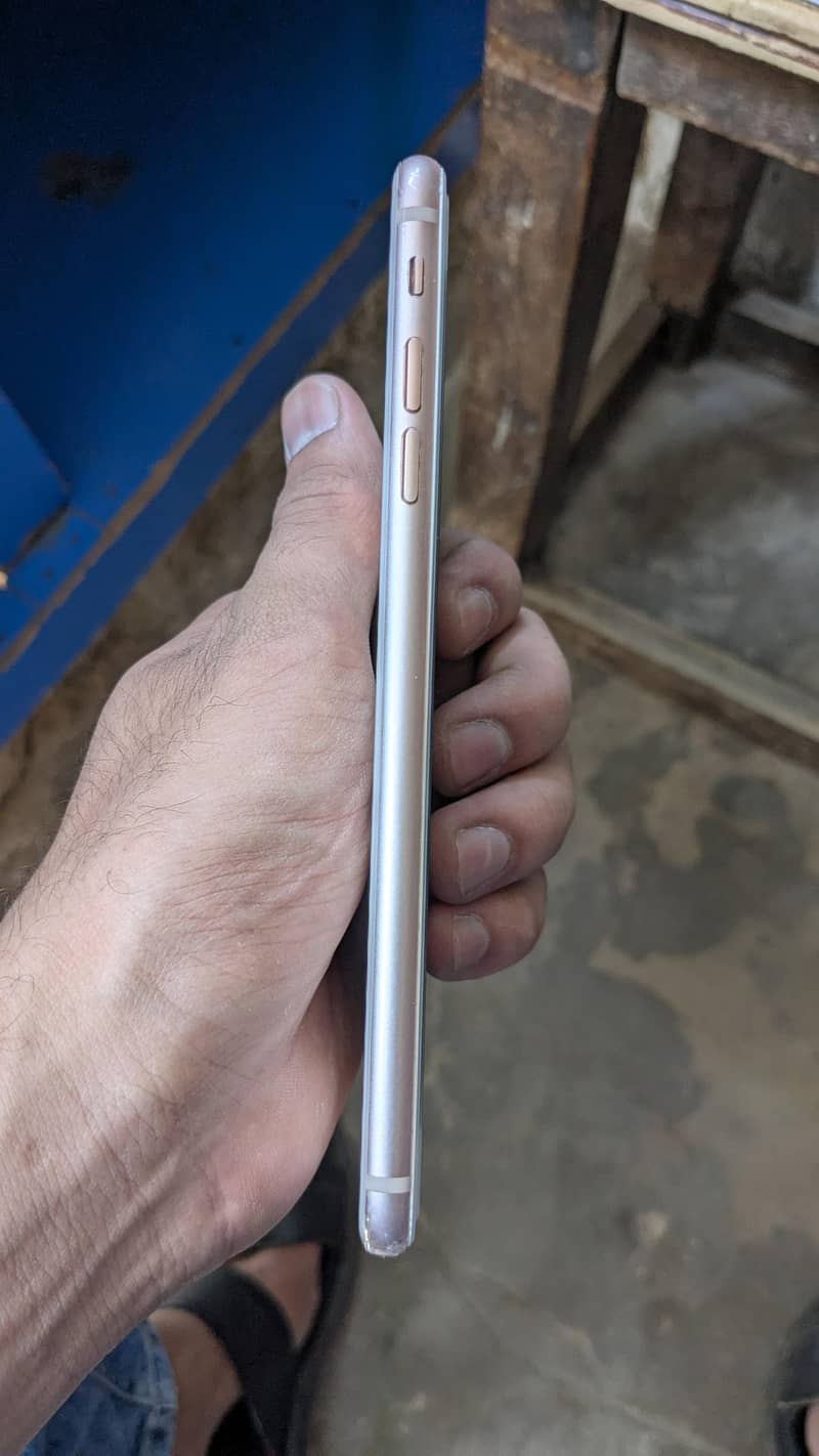 Apple iPhone 8 Plus 2