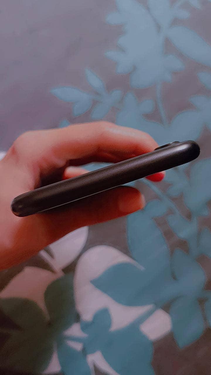 Apple iPhone SE 3
