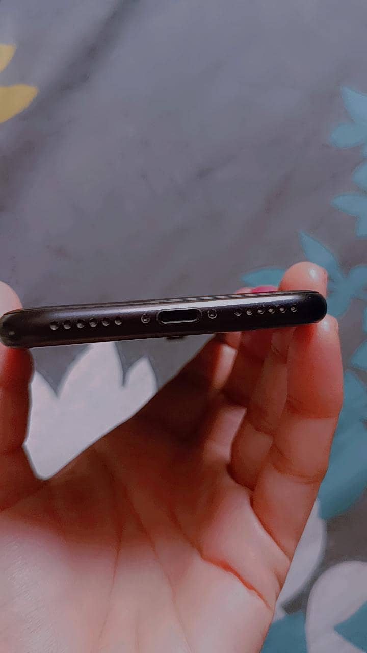 Apple iPhone SE 4