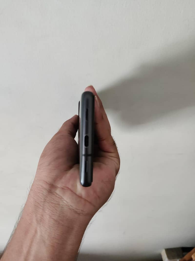 Google Pixel 7a 5