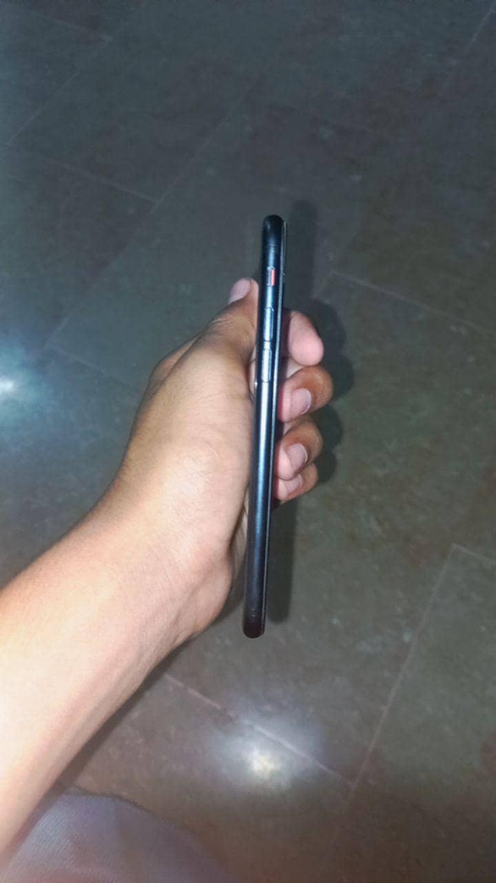 Apple iPhone SE 5