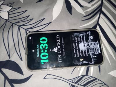 Apple iPhone 13