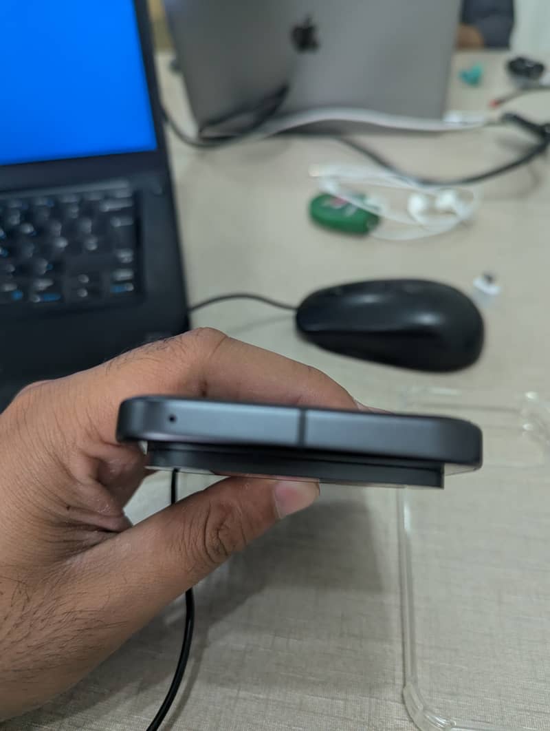 Google Pixel 9 5