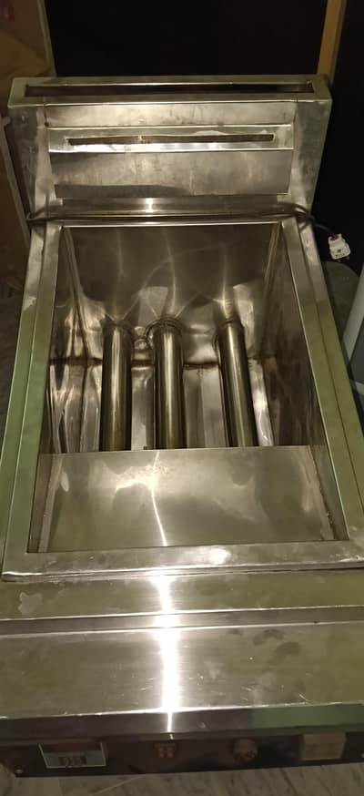 10/10 condition fryer 22 liter