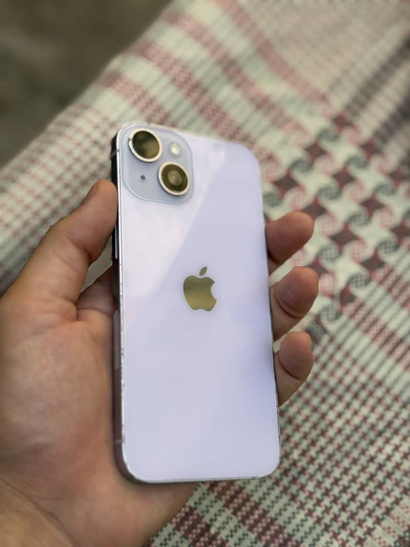 Apple iPhone 14 4