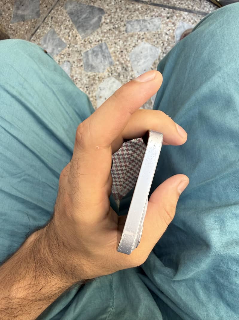 Apple iPhone 14 6