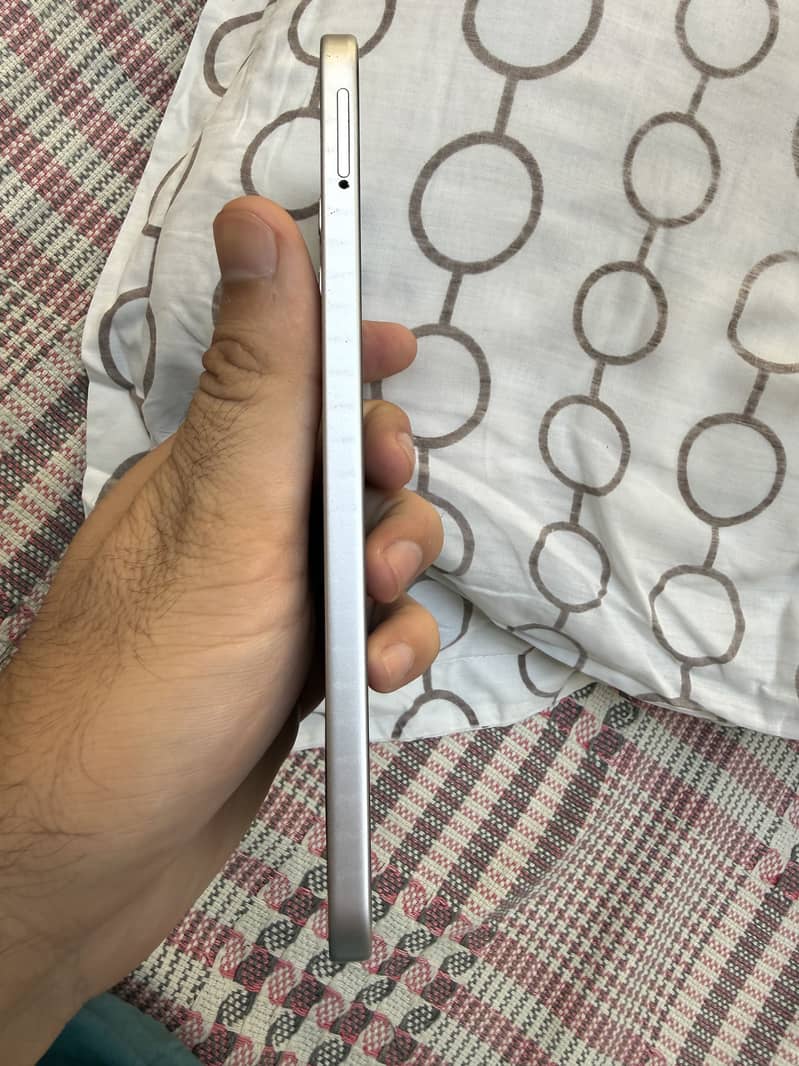 Apple iPhone 14 14