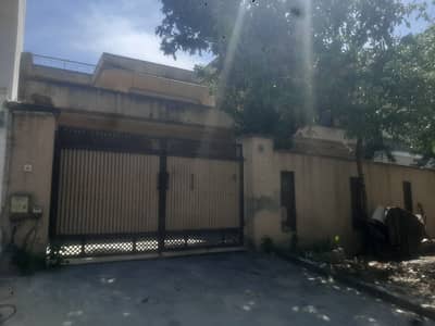 G9/1 Big Street Livable Double Storey House Available For Sale