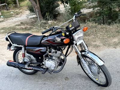 Honda CG 125 black 2024 Modal