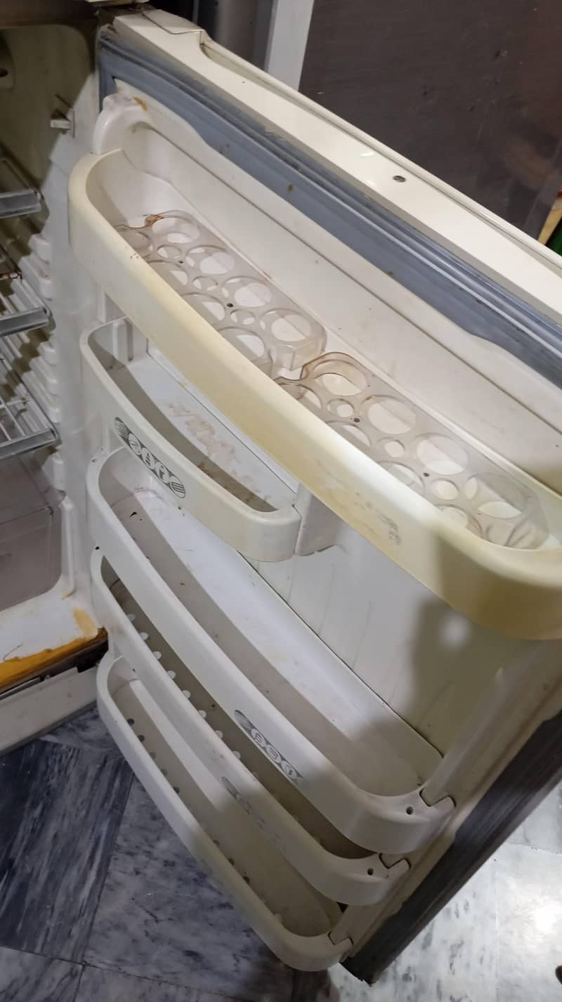 Orient Refrigerator 1