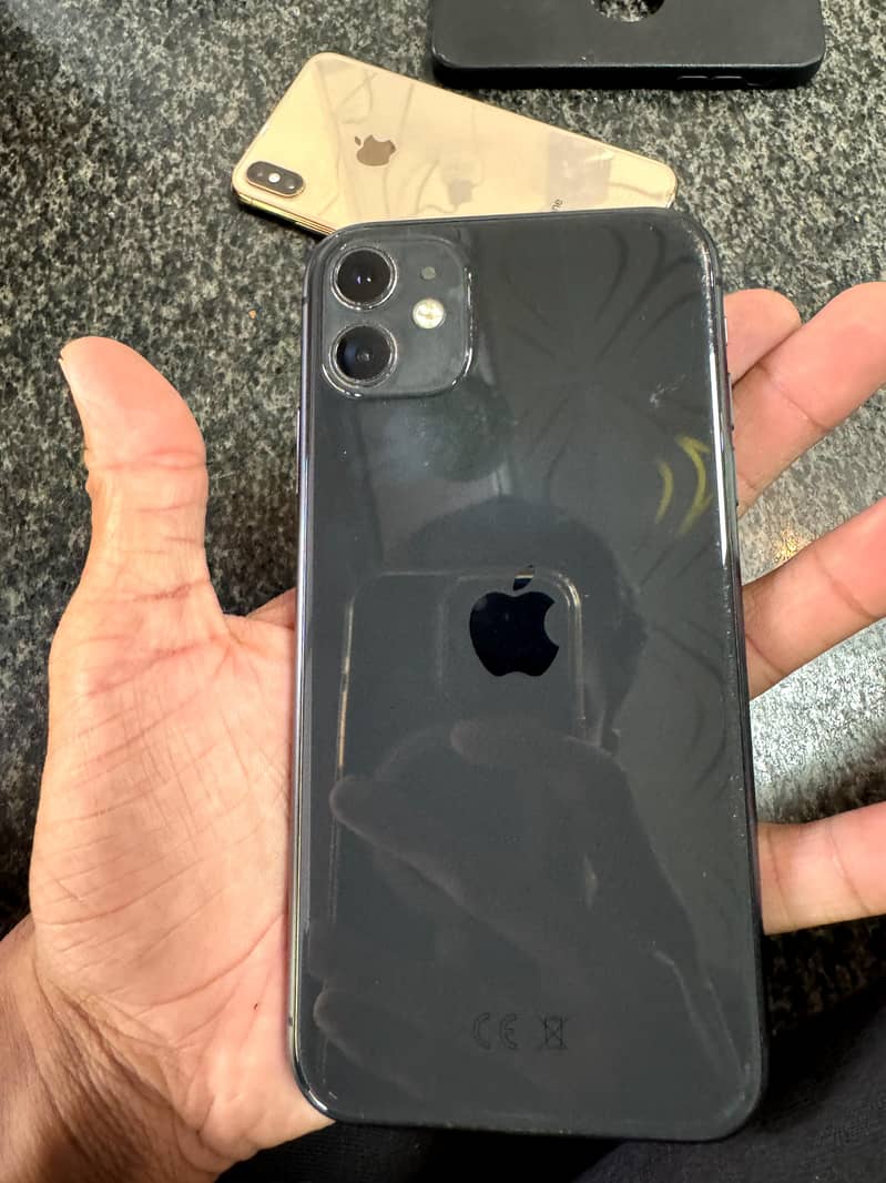 Apple iPhone 11 4