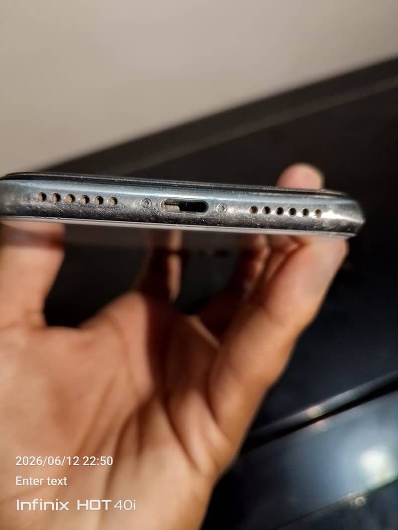 Apple iPhone X 11