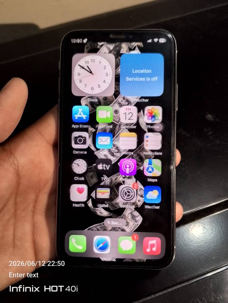 Apple iPhone X 13