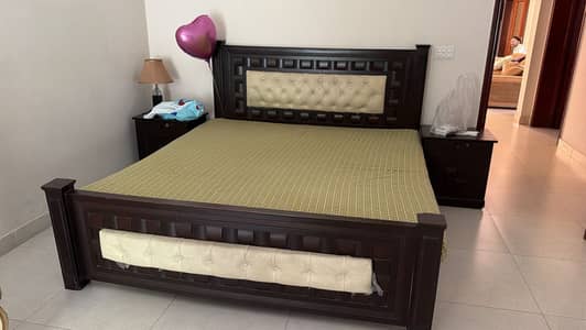 Good condition bed with 2 side tables and mattress