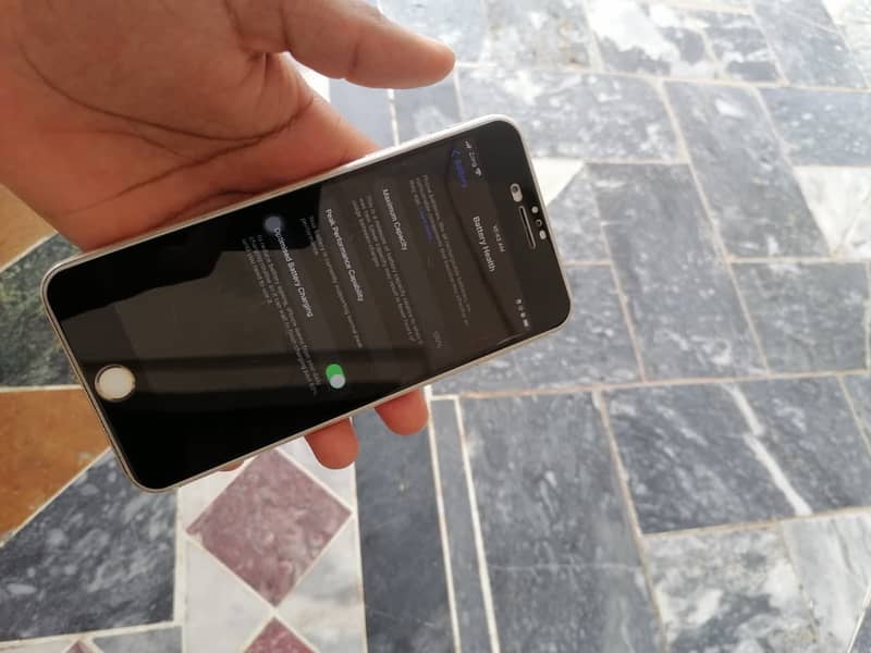 Apple iPhone 7 Plus 2