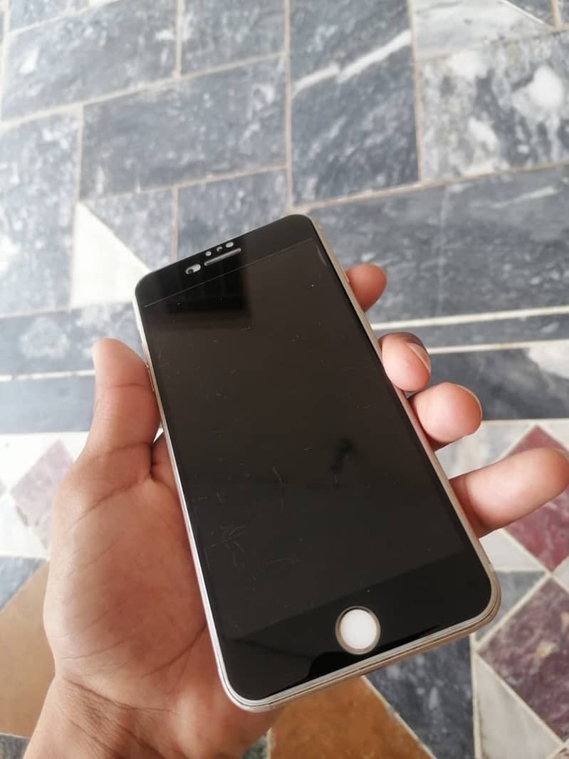 Apple iPhone 7 Plus 3