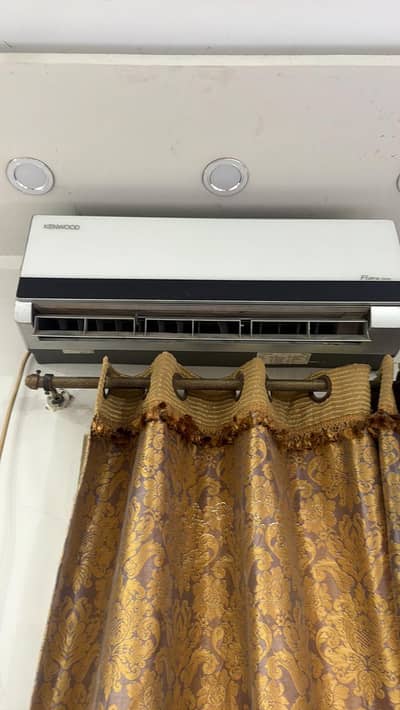 Kenwood 1.5 ton Non inverter No rapier lush condition