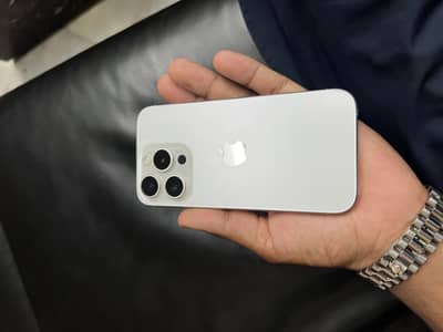 iPhone 15pro white 128 Gb jv