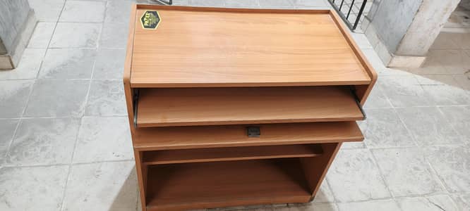 Computer Table
