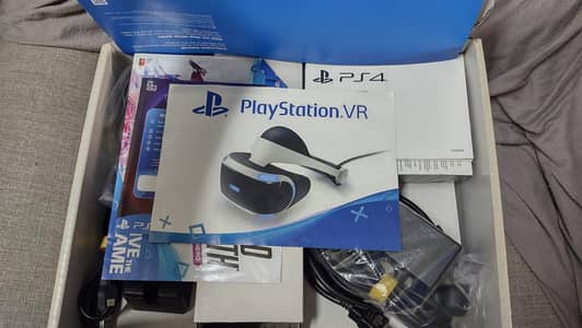 PlayStation VR (PSVR 1) Complete Bundle + 2 Move Controllers