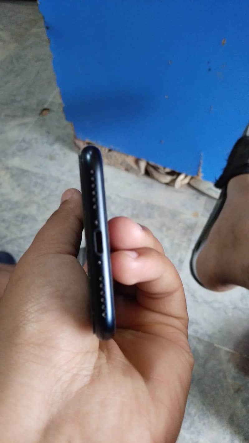 Apple iPhone SE 0