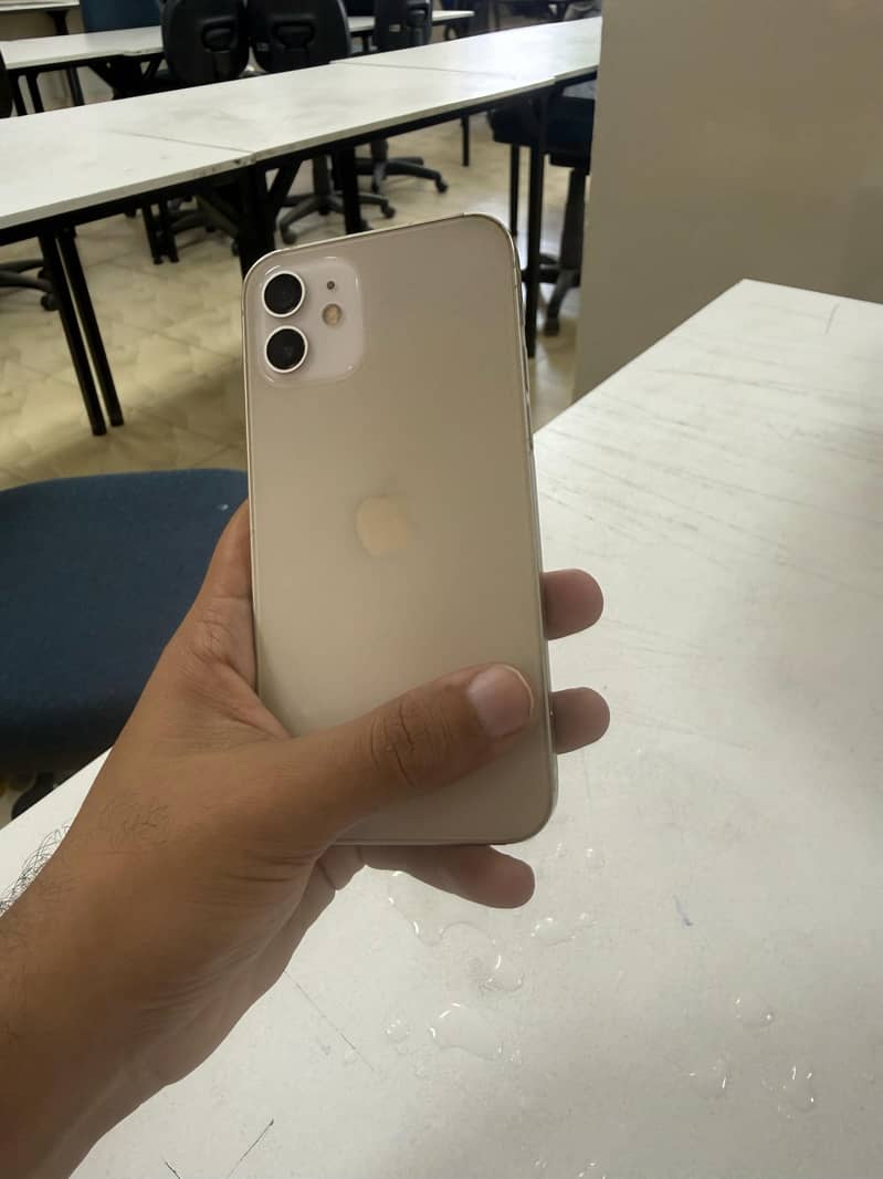 Apple iPhone 12 0