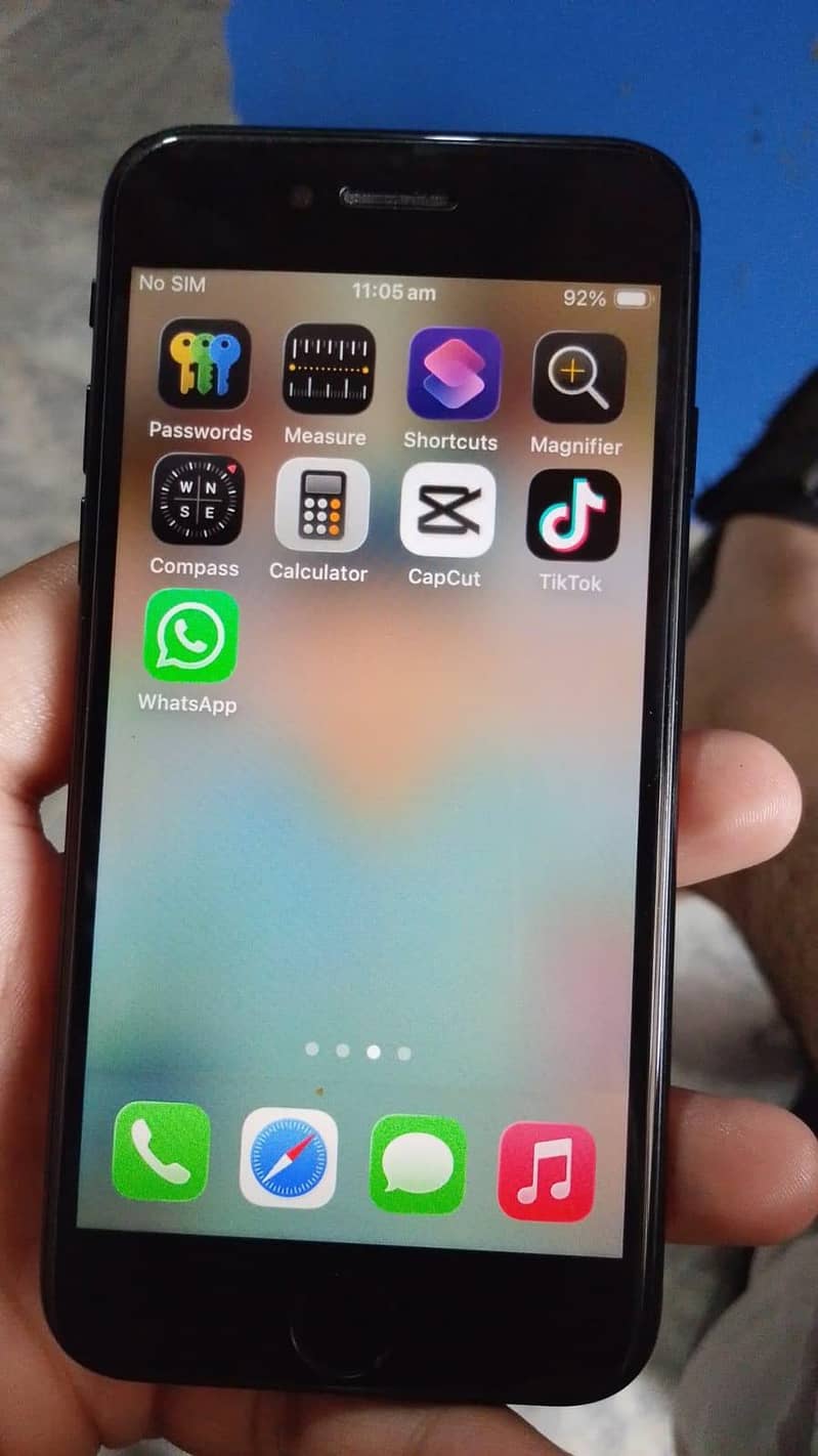 Apple iPhone SE 7