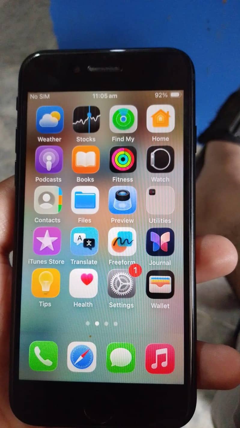 Apple iPhone SE 8