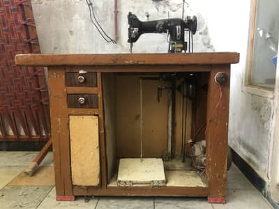 Vintage Friend 30 Sewing Machine–Heavy Duty Metal Body-Working Conditn