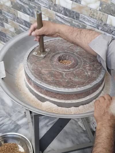 Manual stone floor mill hand operated