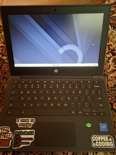 HP Chromebook 11 G8 EE with 16gb memory card & charger