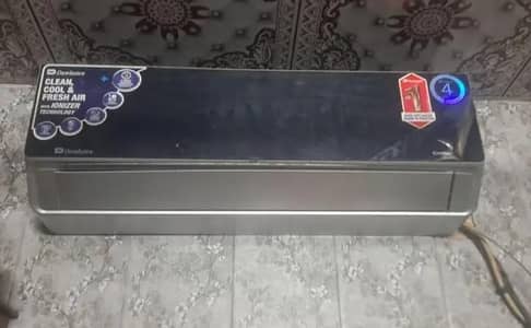 Dawlance 1.5 ton dc inverter ac heat and cool totally genuine