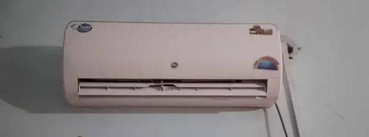Pel 1 ton Dc inverter heat and cool totally genuine good condition