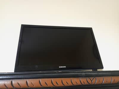 Samsung 21" Orignal LED Urgent Sale